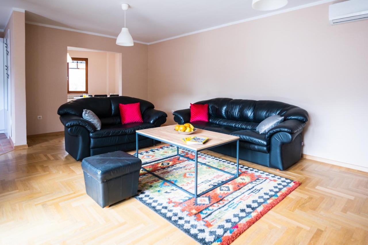 Duplex Apartment For Up To 12 People- Old Town SJJ Esterno foto