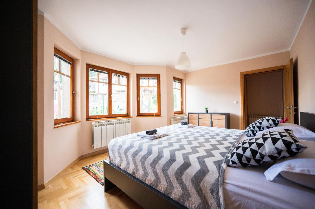 Duplex Apartment For Up To 12 People- Old Town SJJ Esterno foto