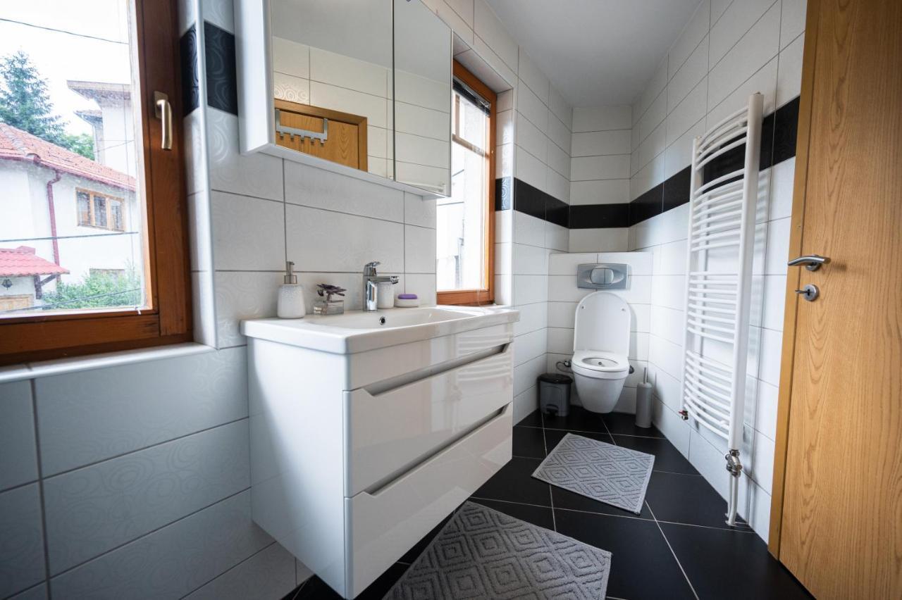 Duplex Apartment For Up To 12 People- Old Town SJJ Esterno foto